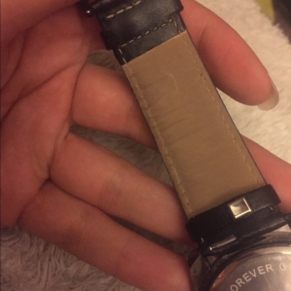 Flud watch with extra band - Picture 8 of 9